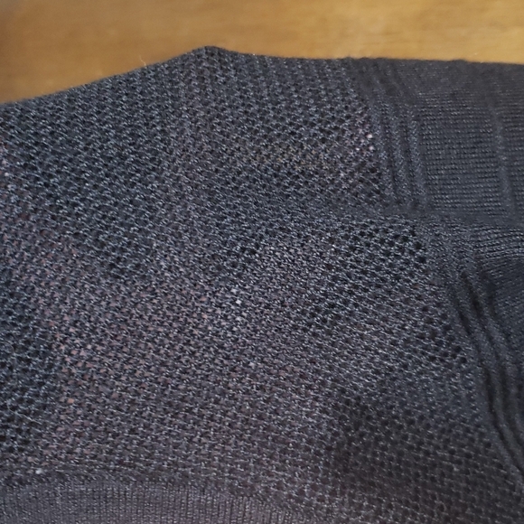 APT. 9 black top - Picture 3 of 7